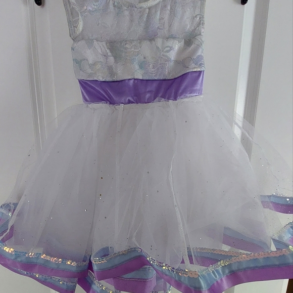 Dress - Picture 2 of 4